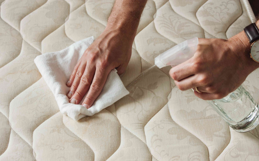 clean_mattress_stain