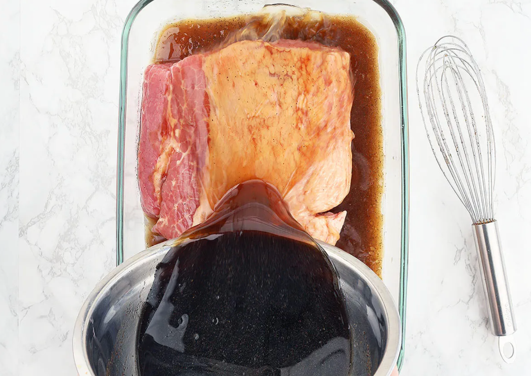 marinading_meat_with_coca_cola